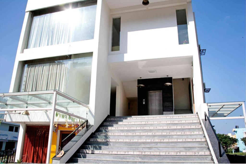 Hotel Highnest Singapperumalkovil Exterior photo