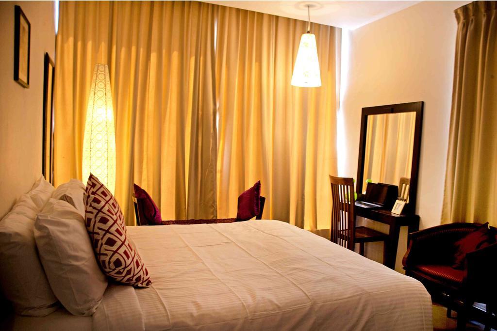 Hotel Highnest Singapperumalkovil Room photo