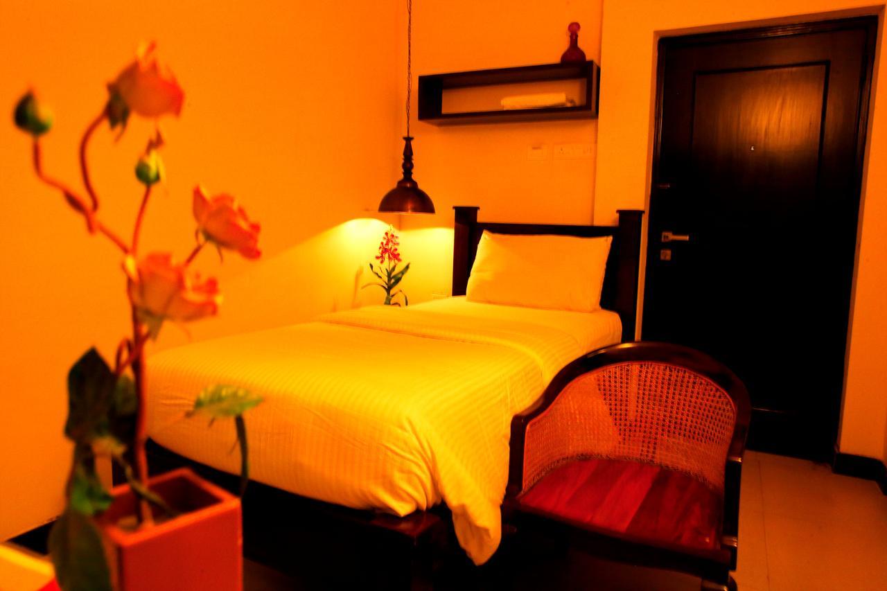 Hotel Highnest Singapperumalkovil Exterior photo