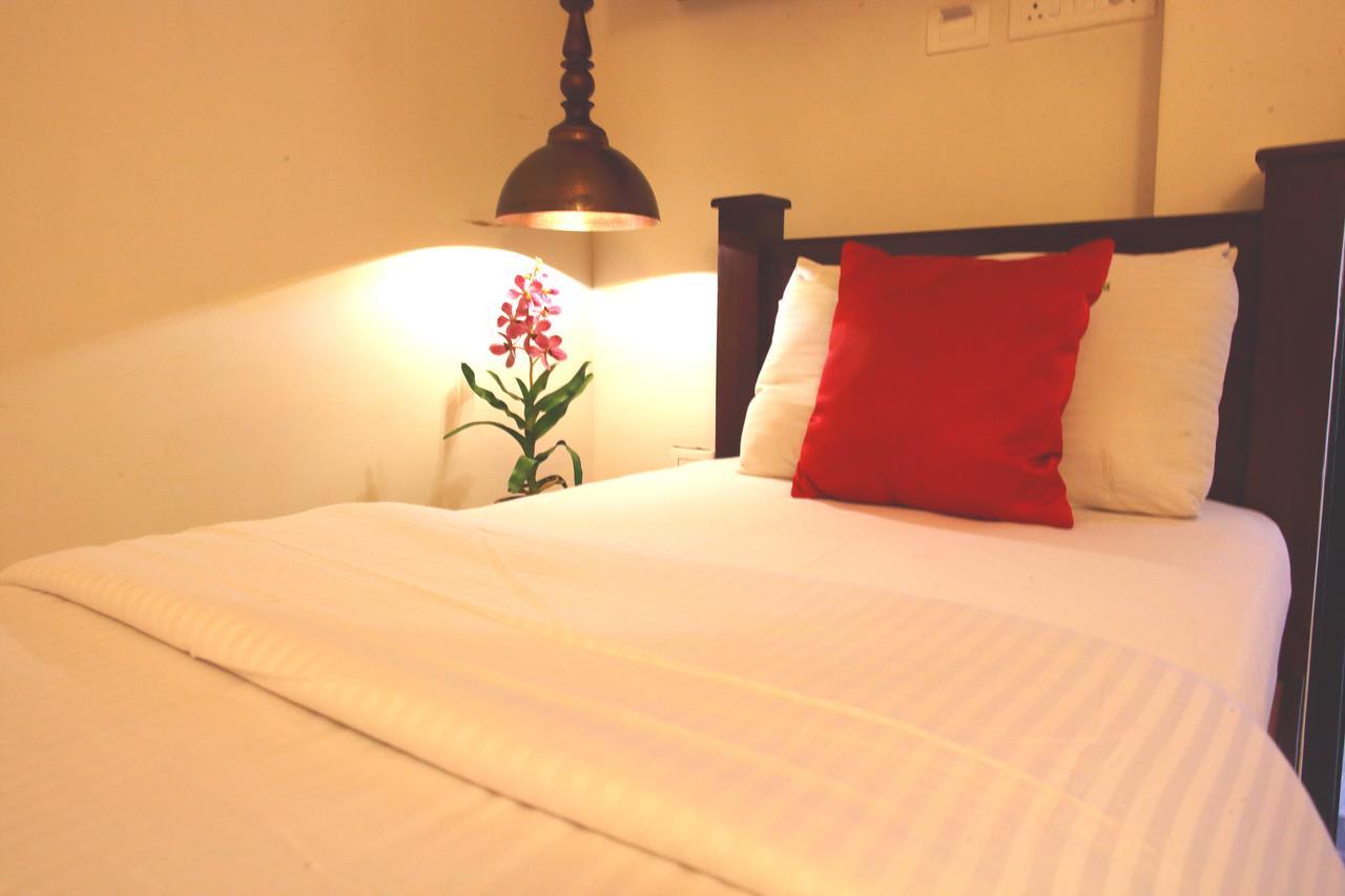 Hotel Highnest Singapperumalkovil Exterior photo