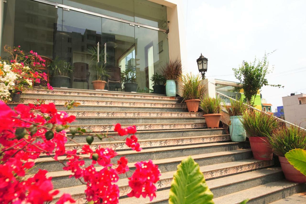 Hotel Highnest Singapperumalkovil Exterior photo