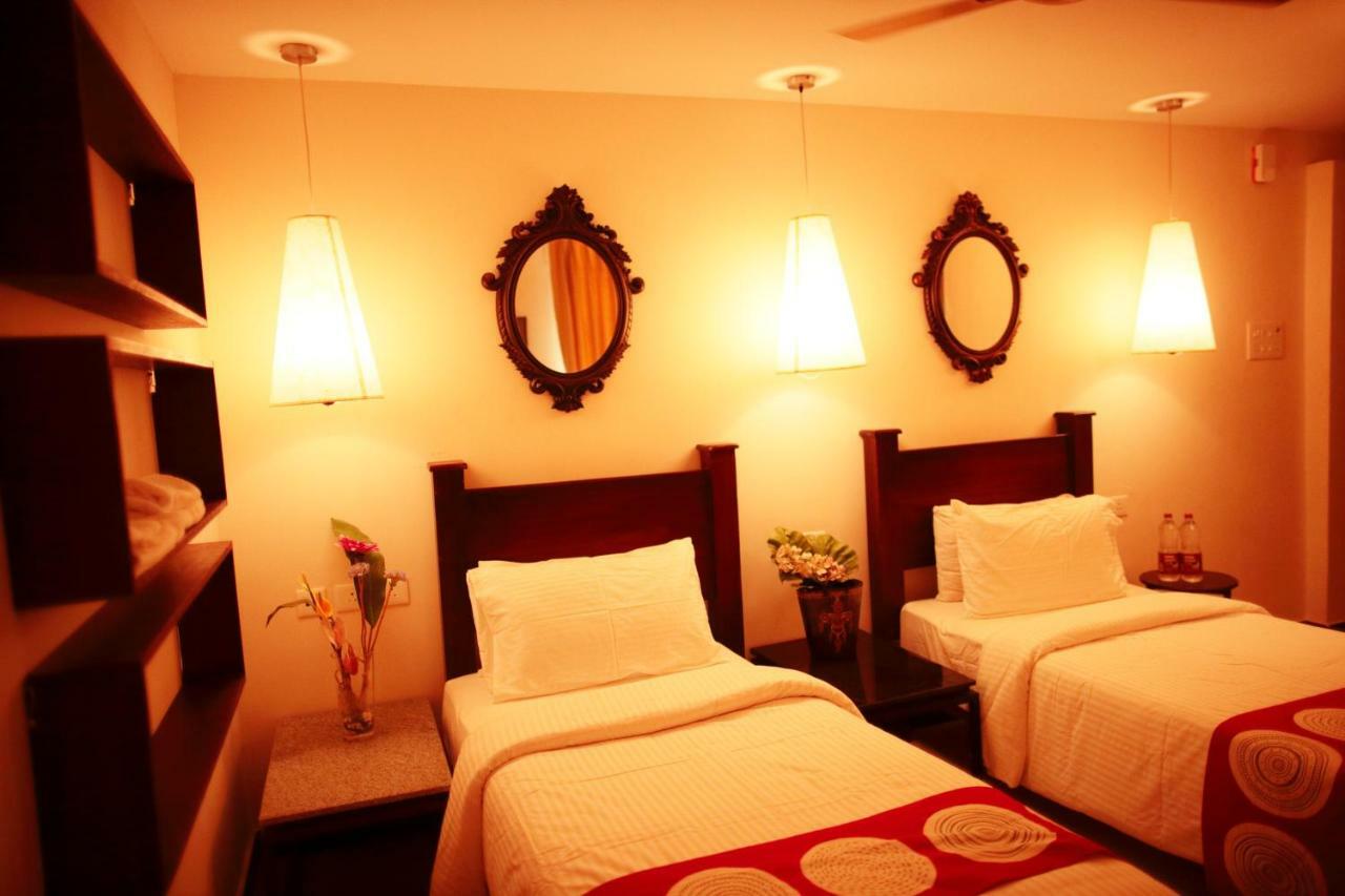 Hotel Highnest Singapperumalkovil Exterior photo