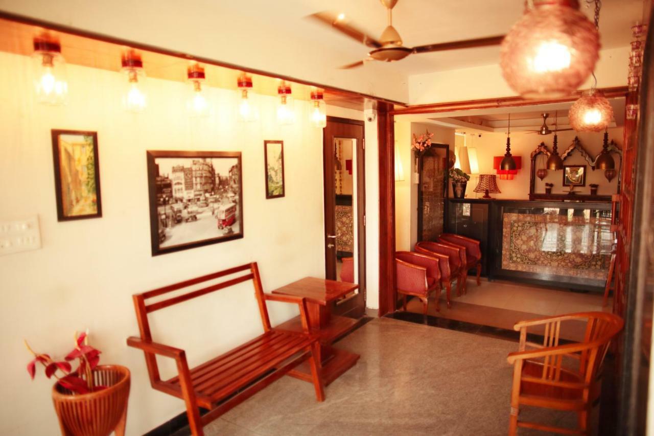 Hotel Highnest Singapperumalkovil Exterior photo