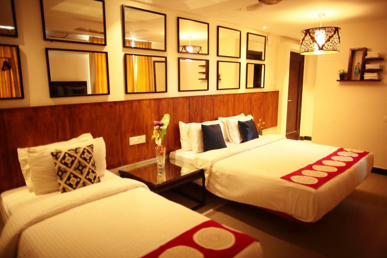 Hotel Highnest Singapperumalkovil Exterior photo