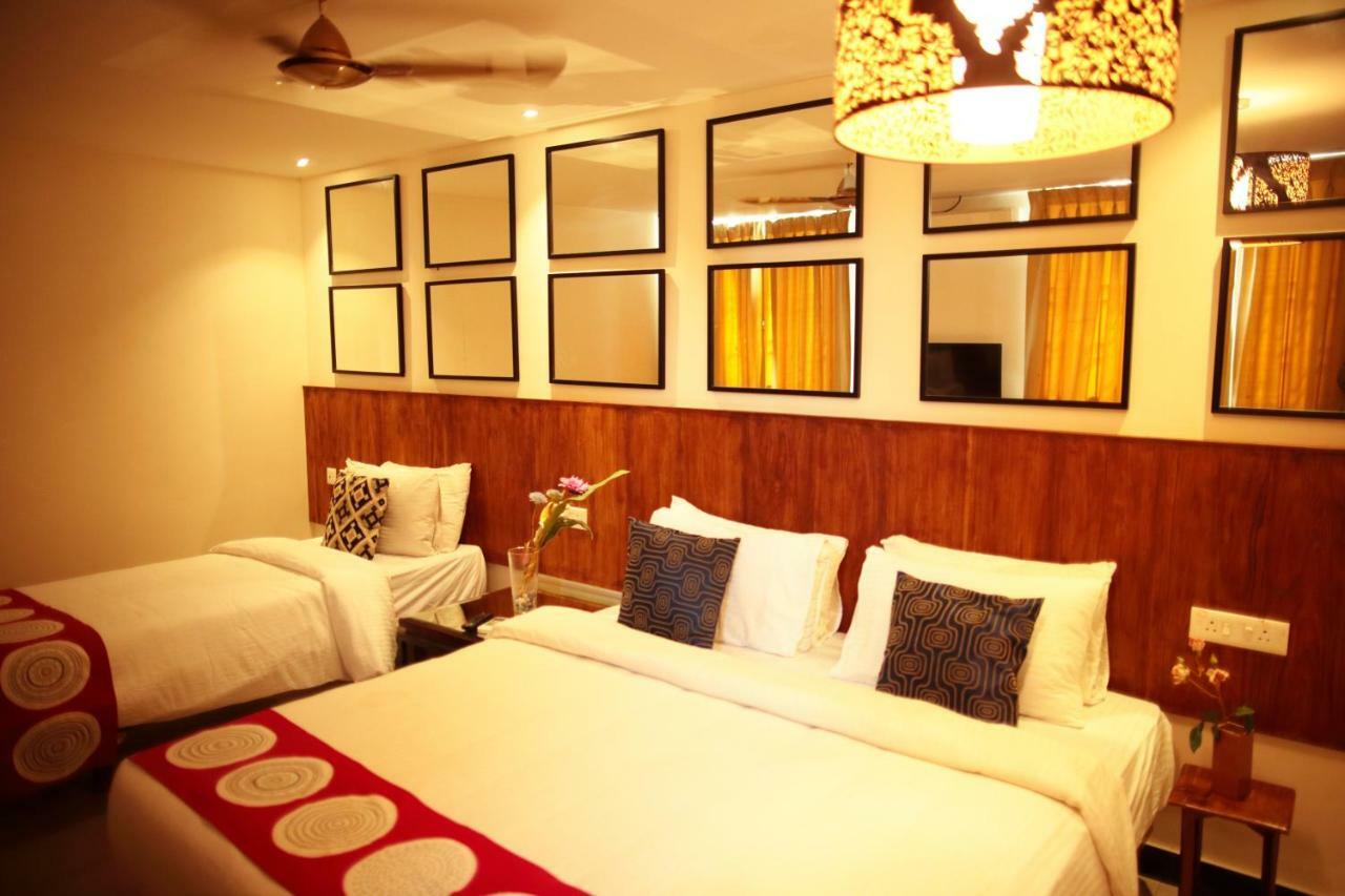 Hotel Highnest Singapperumalkovil Exterior photo